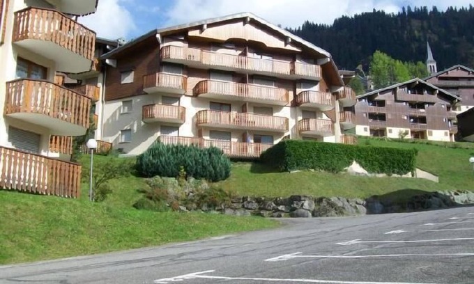Chatel Apartment | Ground floor, balcony, tv, ski locker, 20m², Châtel