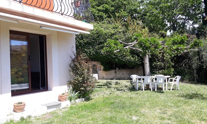 Allauch Villa | Ground floor house T2 / 3 Allauch in the heart of Provence near Marseille