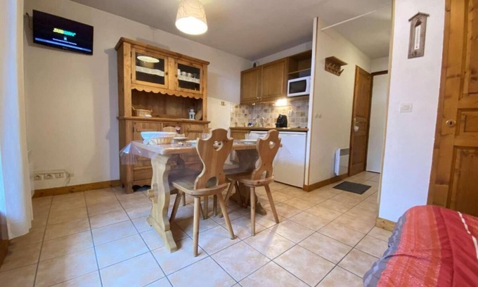Praz-sur-Arly Apartment | Ground floor, terrace, tv, ski locker, 19m², Praz sur Arly