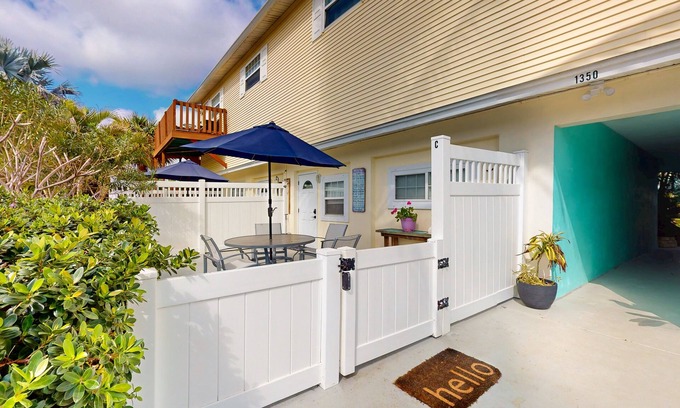 Melbourne Beach House | Ground-level condo w/patio, WiFi, AC, steps to the beach, near attractions