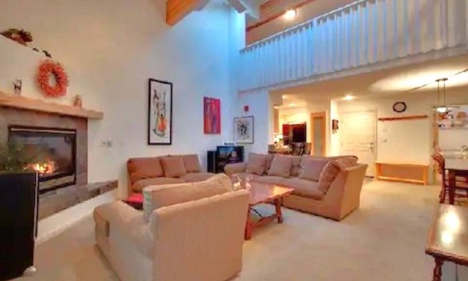 Olympic Valley Condo | Guest Favorite! Super Accommodations! Excellent Location! Tavern Inn #54!