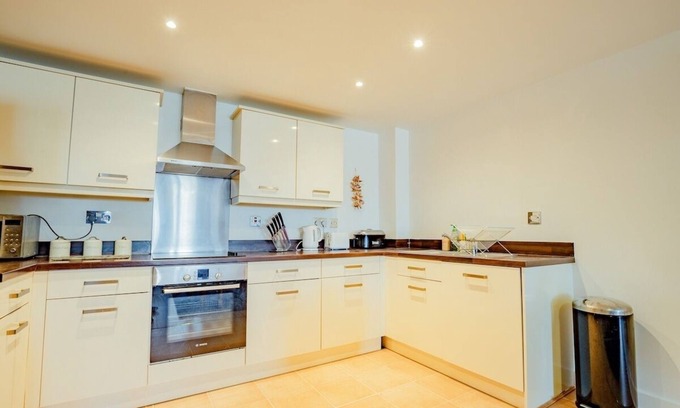 Bordesley Apartment | Guest Homes | Abacus Apartment