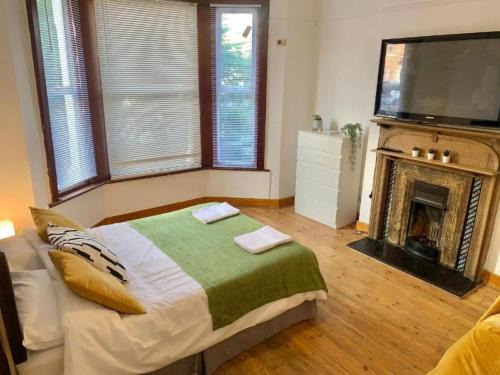 Balham House | Guest House Balham, South London Spacious, Lambert, 6 rooms available