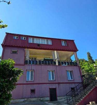 Chakvi House | Guest house EMZAR