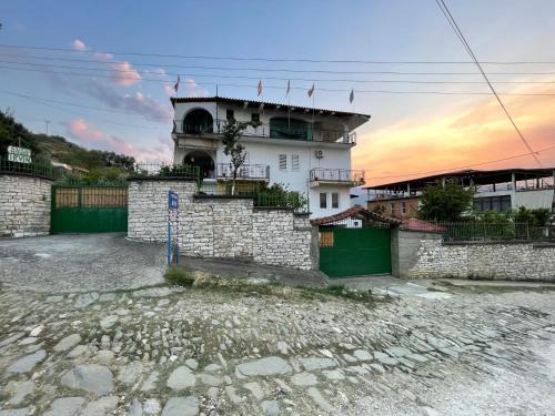 Berat Apartment | Guest House Irvin