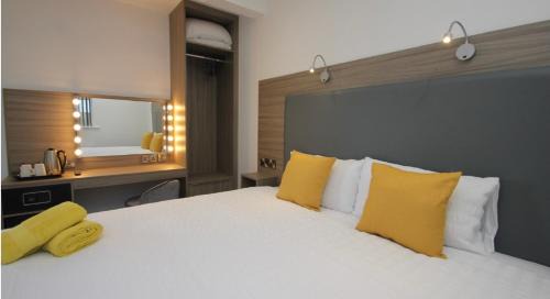 Portrush Bed & Breakfast | Guest Rooms @ 128