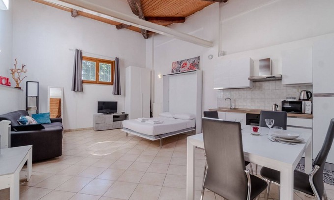 Aurora Apartment | GuestHost - Studio Apartment near Campus Einaudi