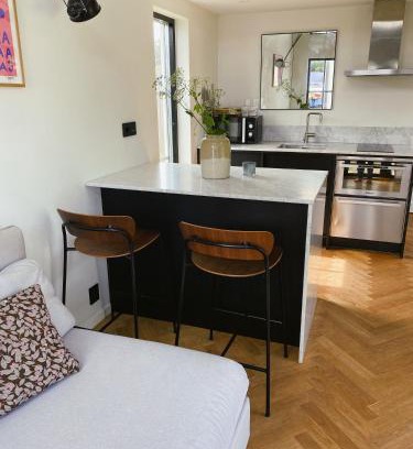 Saro House | Guesthouse, not even a minute walk to the ocean