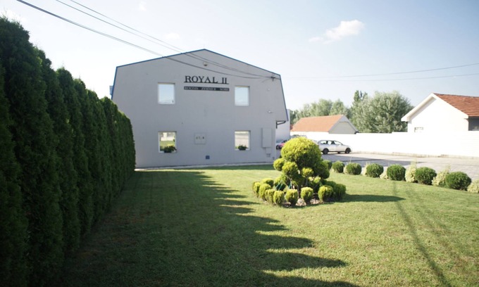 Stubline House | Guesthouse Royal II