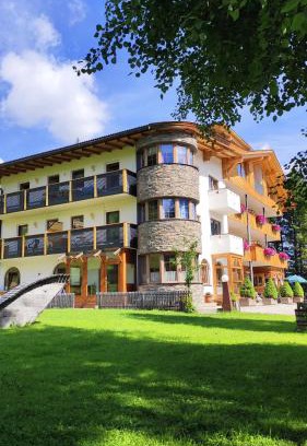 Pedraces Apartment | Guesthouse Rungg