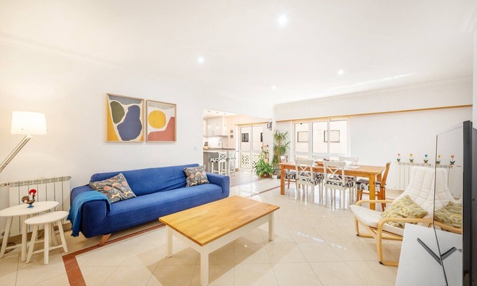 Carcavelos Apartment | GuestReady - Alluring villa in Carcavelos
