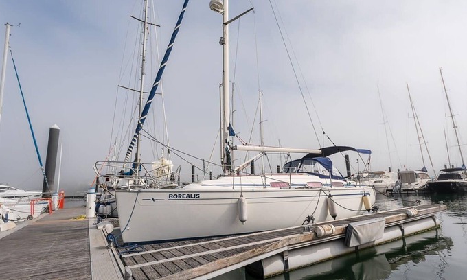Porto Boat Rental | GuestReady - Borealis boat experience in Afurada