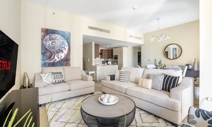 Dubai Marina Apartment | GuestReady - Beachside Escape near Marina Beach