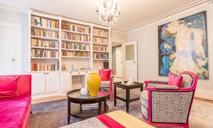 Porte-Saint-Martin Apartment | GuestReady - Chic Family Apt near Canal St. Martin