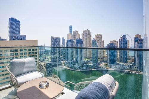 Dubai Marina Apartment | GuestReady - High-floor luxury with Marina view