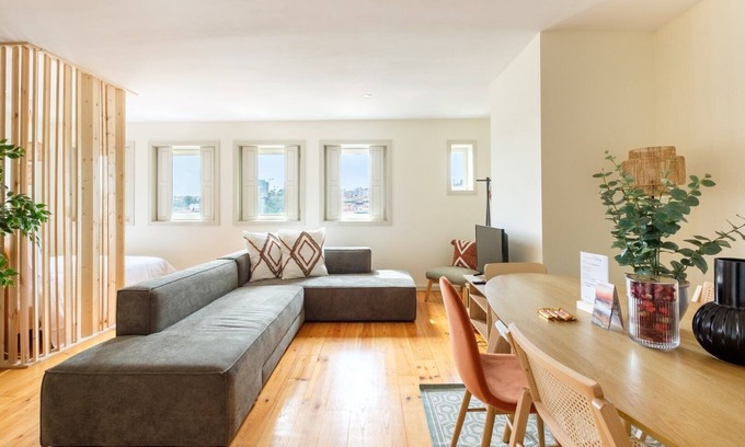 Uniao de Freguesias do Centro House | GuestReady - Hope Building