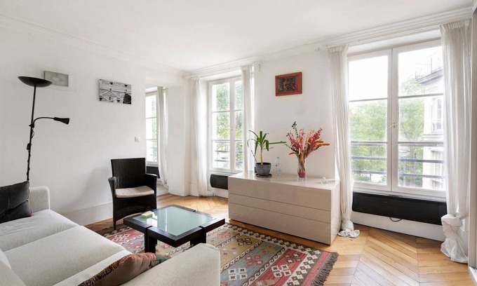 Marais Apartment | GuestReady - Simplicity in the Heart of Paris