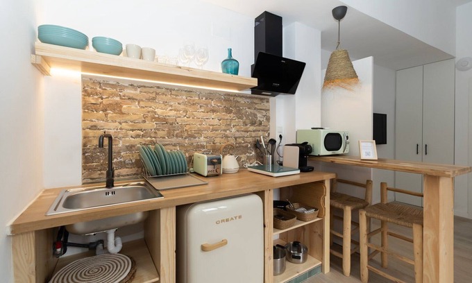 Valencia Apartment | GuestReady - Tropical stay in Mislata Valencia