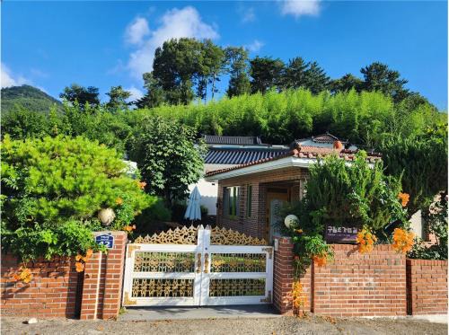Gyeongju House | Gujeolcho Guesthouse