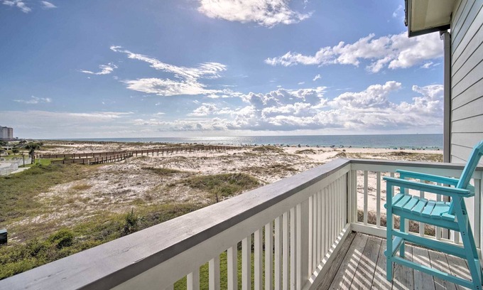 Fort Morgan Condo | Gulf Coast Beach Front Condo with Panoramic Views!