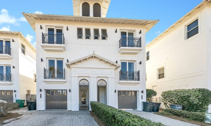 Delos House | Gulf Front Townhome in Frangista Beach with Splash Pool Overlooking the Beach!