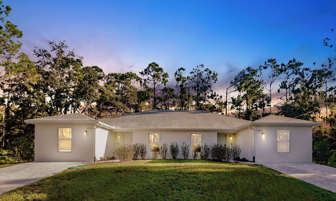 Port Charlotte House | Gulf Getaway Duplex:Peaceful Retreat w/Heated Pool