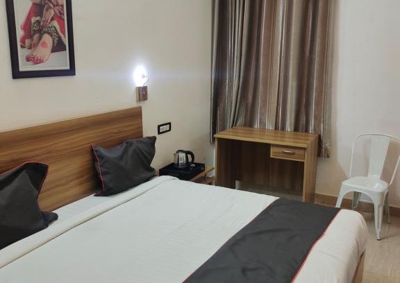 Thousand Lights Hotel | GULNAAR INN