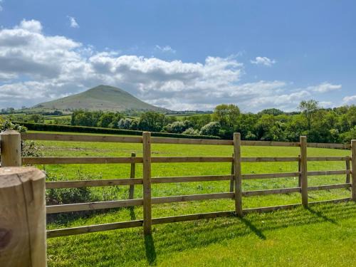 Llanfihangel Tal-y-llyn House | Gwrlodde