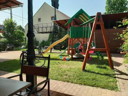Gyula Apartment | Gyulai Meseház Apartman