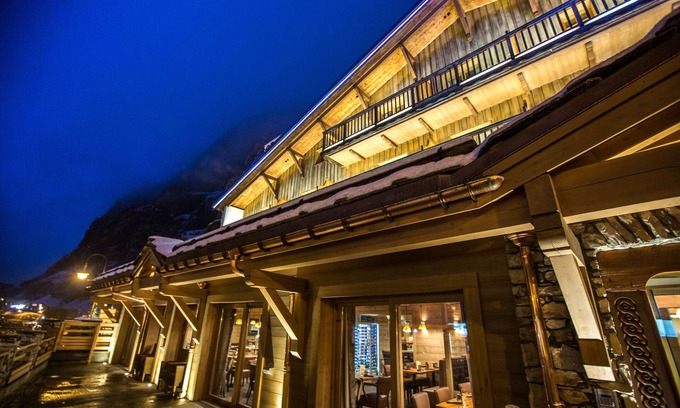 Val-d'Isere Ski Chalet | Hôtel & Chalets Le Samovar
