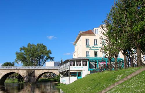 Poissy Hotel | Hôtel L'Esturgeon