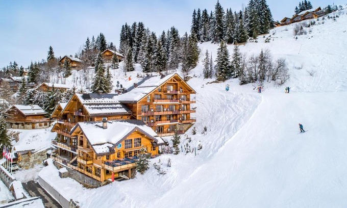 Meribel Centre Hotel | Hôtel l'Hélios