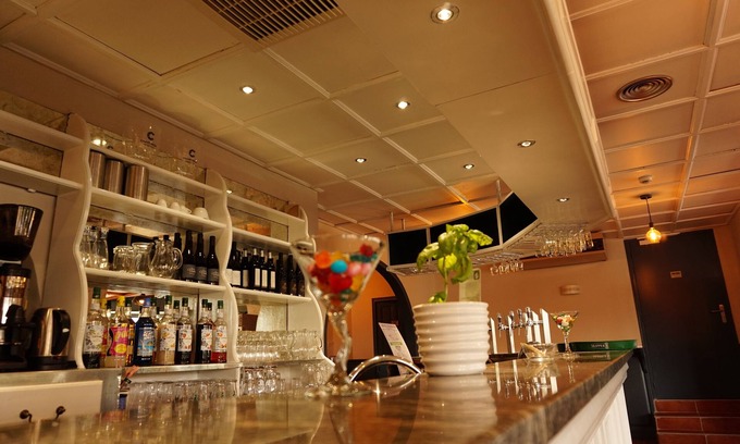Orange Hotel | Hôtel Le Bistrot D'orange