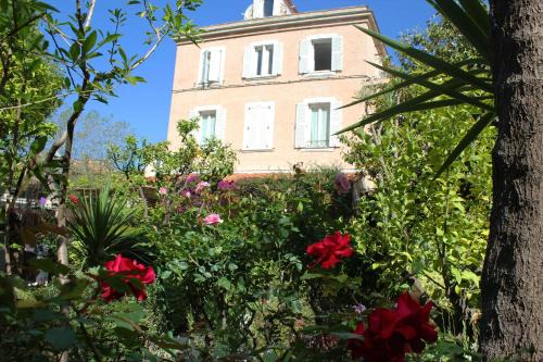 Saint-Tropez City Centre Hotel | Hôtel Les Palmiers