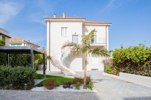 Sanremo Apartment | H11 VILLA MIA Giardino-Parcheggio