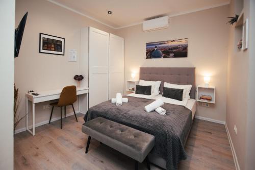 Pecs Apartment | H30 Apartman
