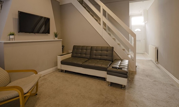 Middlesbrough House | Haddon House | Workstays UK