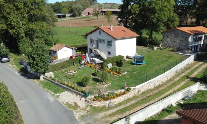 Lavoute-sur-Loire House | Halte à Veyrac