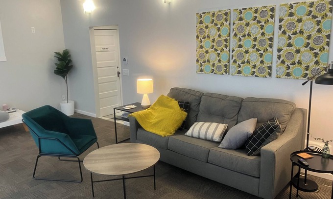Hamilton House | Hamilton Hamlet - A charming 1-bedroom fully furnished ADU with WiFi