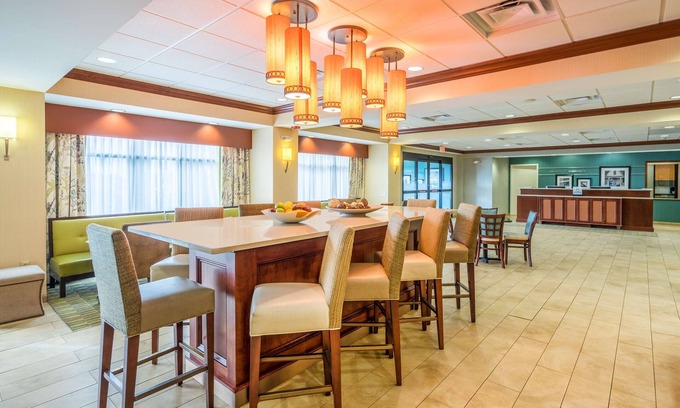 Middletown Hotel | Hampton Inn Middletown