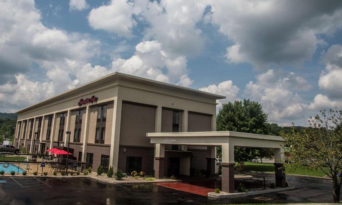 Summersville Hotel | Hampton Inn Summersville