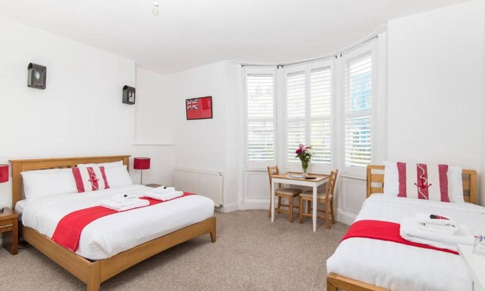 Seafront House | Hamptons Brighton