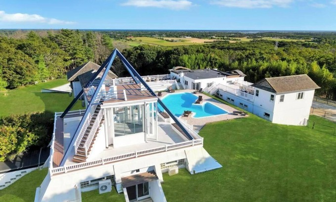 Water Mill House | Hamptons Peak Tranquility Iconic Retreat