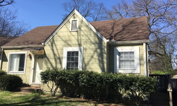 Glencliff House | Hangout House play, work, and visit