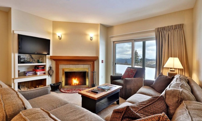 Ludlow Apartment | Hanley, Solitude K103