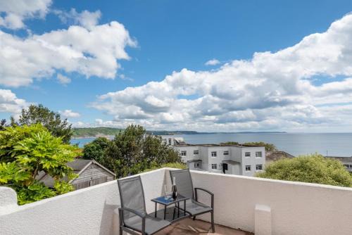 West Looe Apartment | Hannafore Lemain Garden Apts