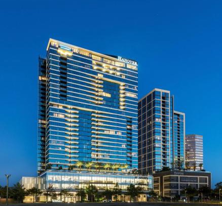 Uptown Apartment | Hanover BLVD Place