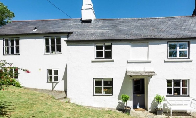 Dartmouth Cottage | Hansel Cottage - dog friendly, character property close to beach, stunning views