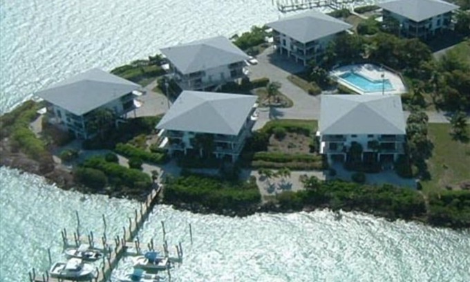 Marathon Condo | 'Happiness Is!', Gulf Front, Heated/Cooled Pool, Dock, Views!