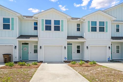 Thomas Drive House | Happy Daze